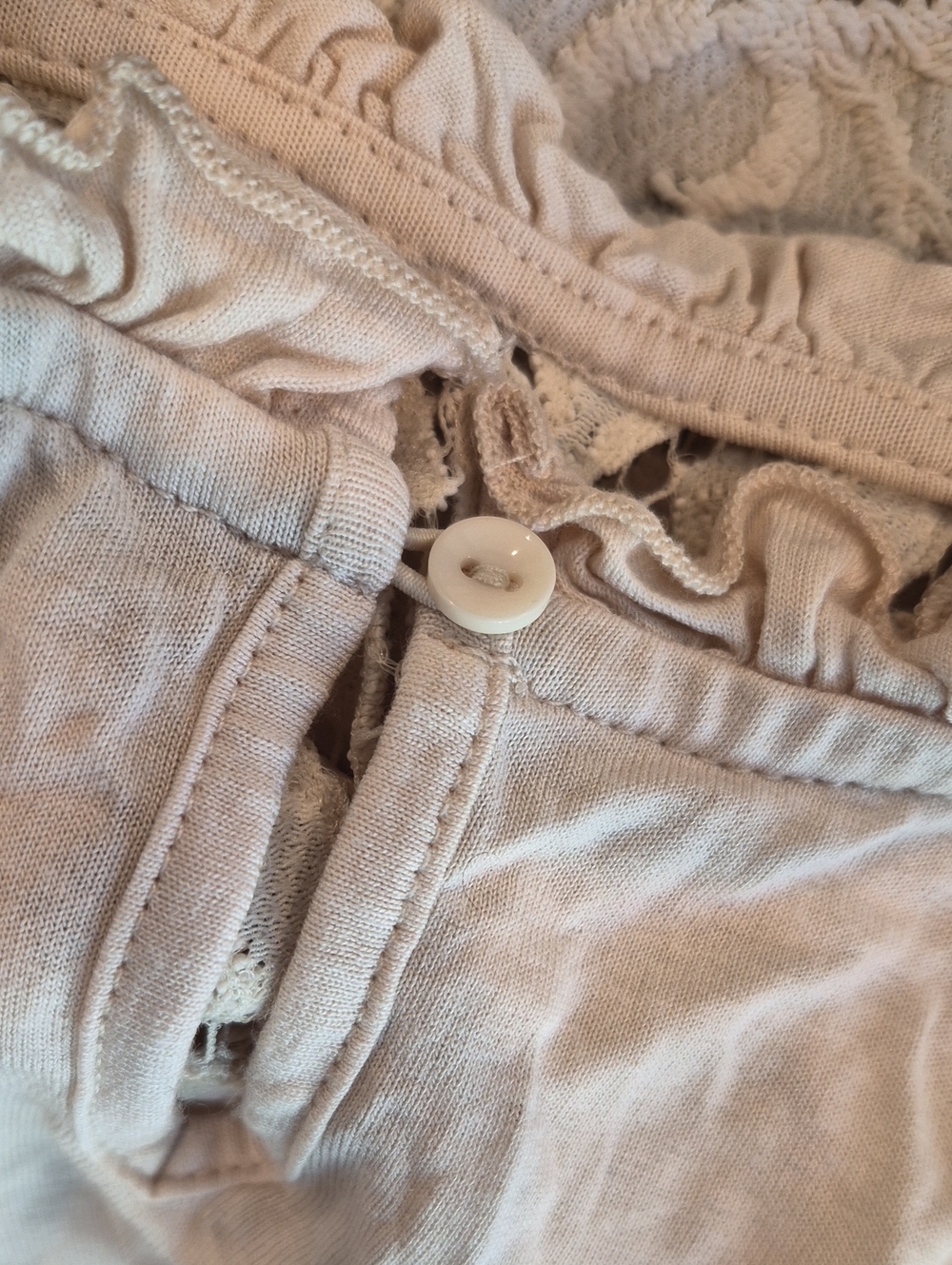 TOPSHOP 3/4 Sleeve Transparent Cream Colored Lace Top, XXS - Picture 8 of 14
